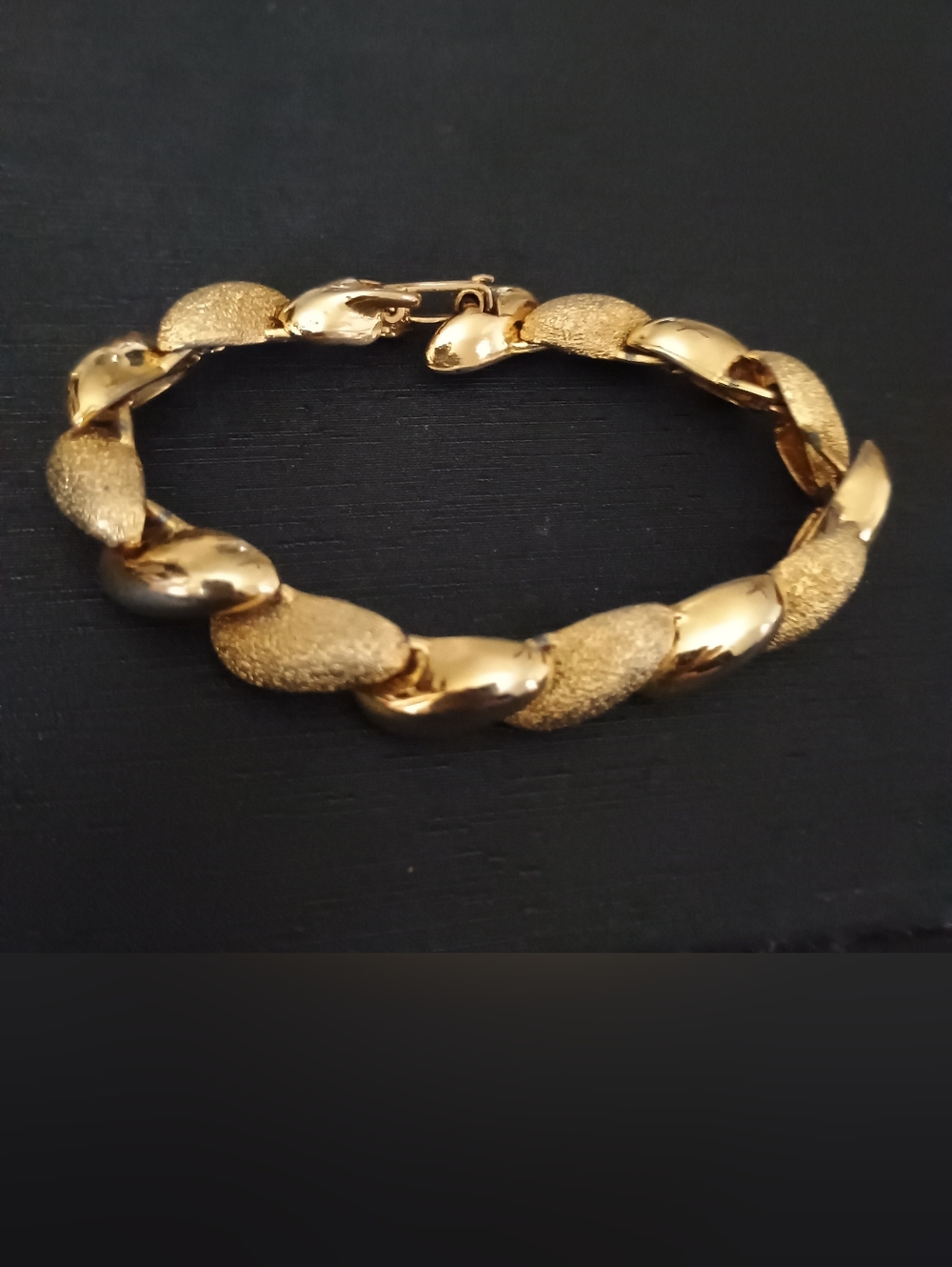 Elegant Gold-Tone Textured Link Bracelet for Women